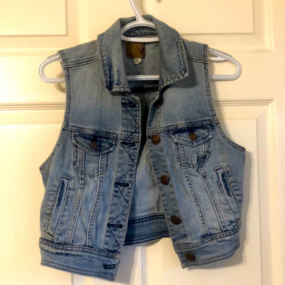 Cropped Jean Vest